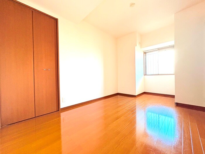 物件内観写真10　(居室)