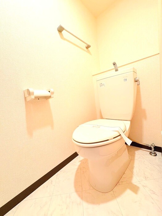 物件内観写真14　(トイレ)