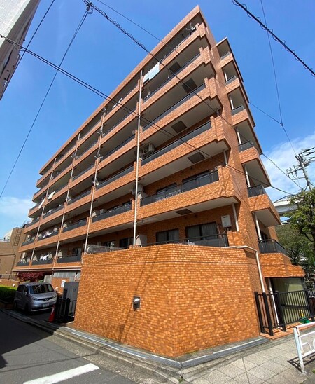 ﾗｲｵﾝｽﾞﾏﾝｼｮﾝ元町（３１１）外観写真