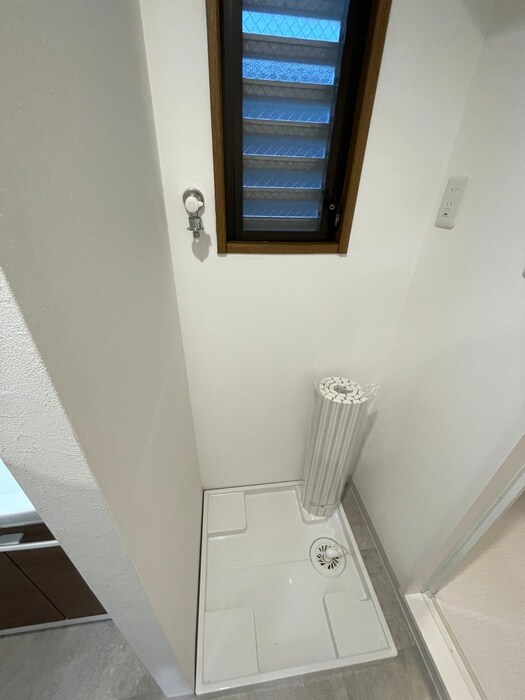 物件内観写真15　(洗濯機置場)