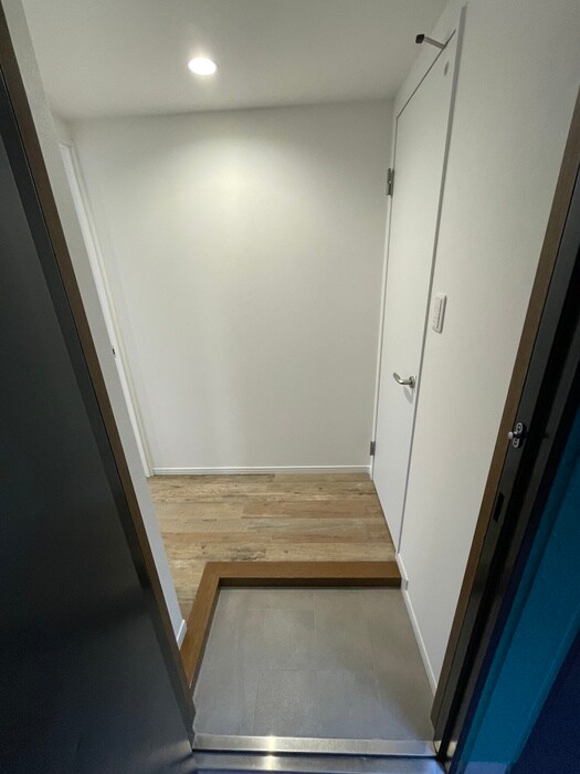 物件内観写真17　(玄関)