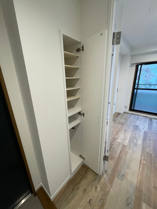 物件内観写真19　(靴箱)