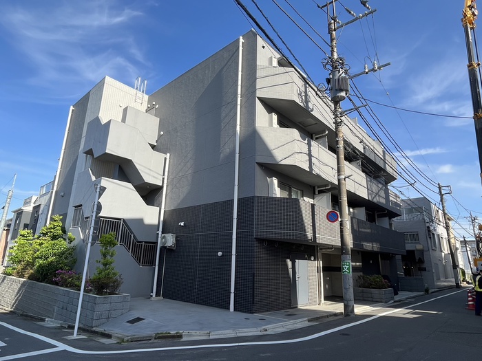 BREEZE　MAISON　HIKAWADAI