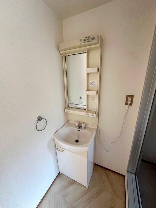 物件内観写真10　(洗面)