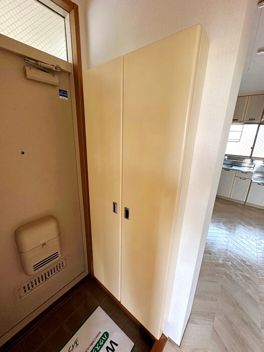 物件内観写真17　(靴箱)