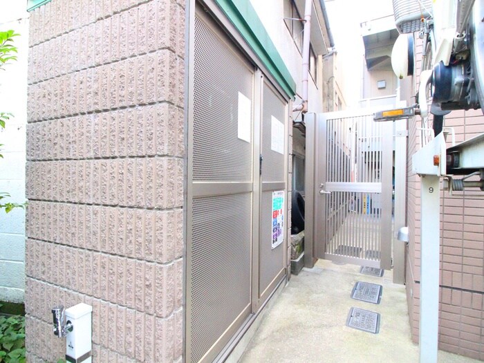 物件外観写真6　(建物設備)