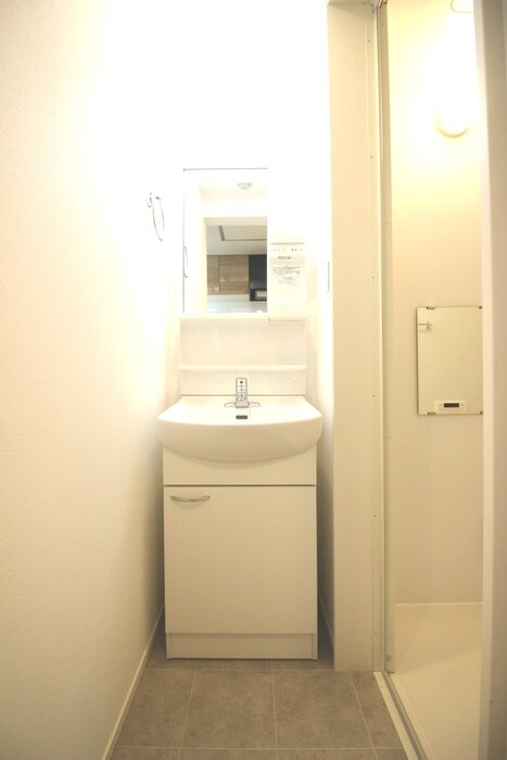 物件内観写真11　(洗面)