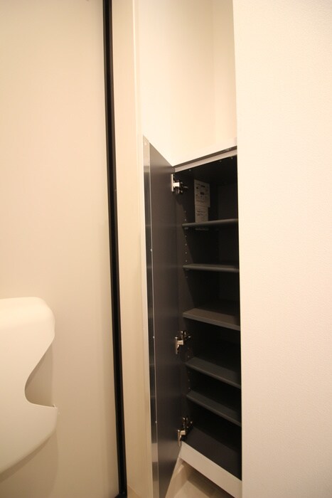 物件内観写真16　(靴箱)