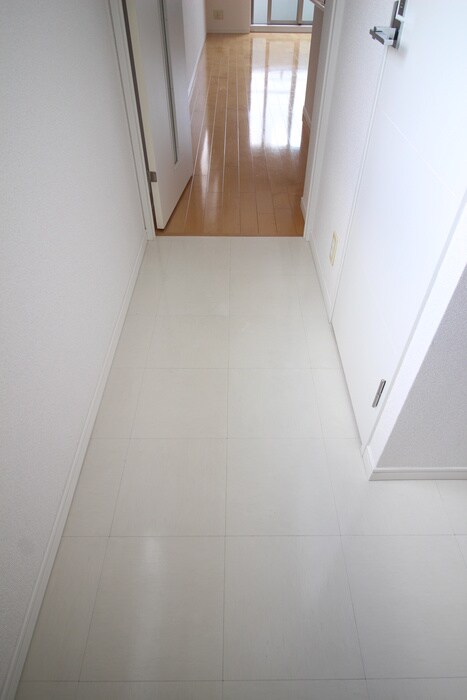 物件内観写真17　(廊下)