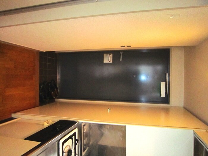 物件内観写真9　(玄関)