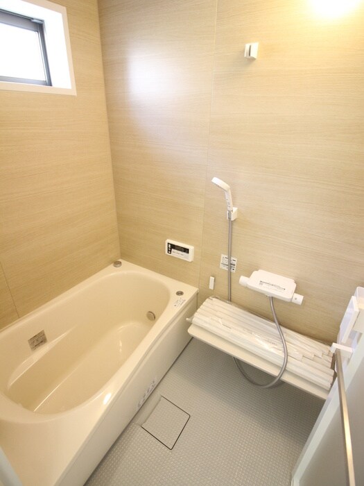 物件内観写真12　(バス／シャワールーム等)