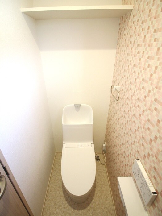 物件内観写真15　(トイレ)