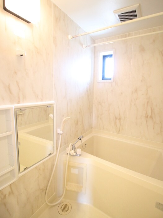 物件内観写真10　(バス／シャワールーム等)