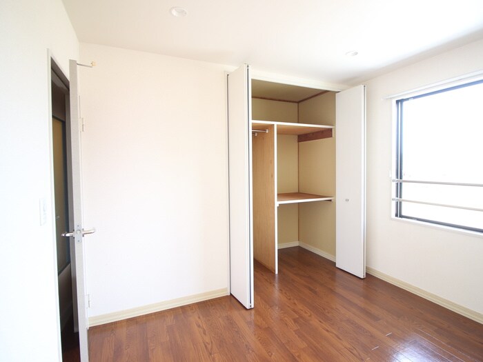 物件内観写真18　(居室)
