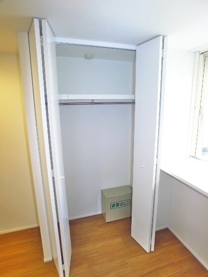 物件内観写真16　(収納)