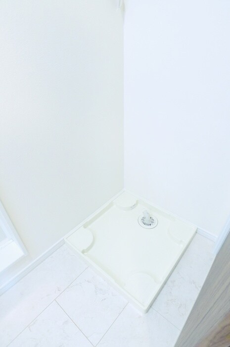 物件内観写真14　(洗濯機置場)