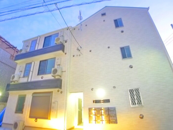 物件外観写真2　(外観写真)