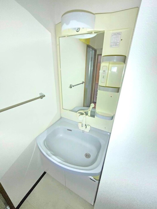 物件内観写真12　(洗面)