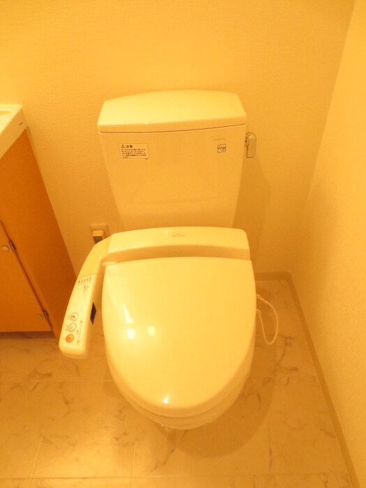 物件内観写真15　(トイレ)