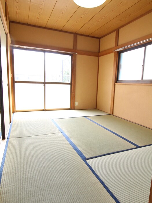 物件内観写真8　(居室)