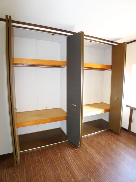 物件内観写真11　(収納)