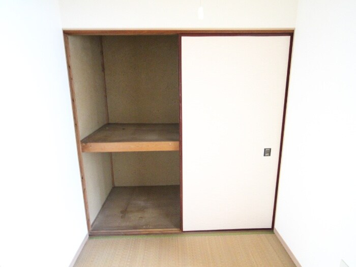 物件内観写真9　(収納)