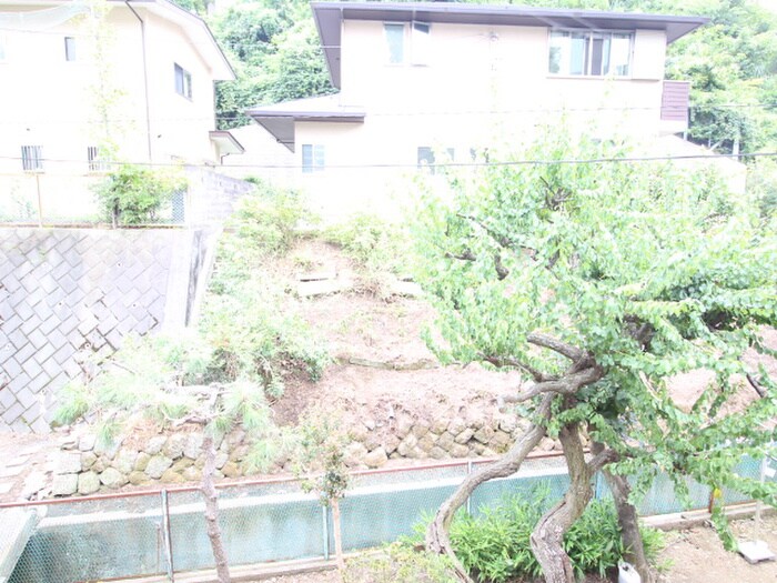 物件内観写真16　(室内からの展望)