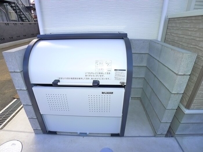 物件外観写真4　(建物設備)