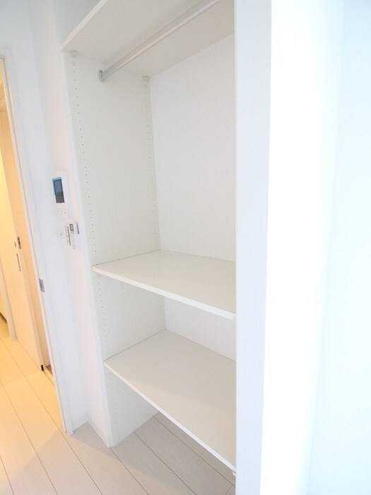 物件内観写真11　(収納)
