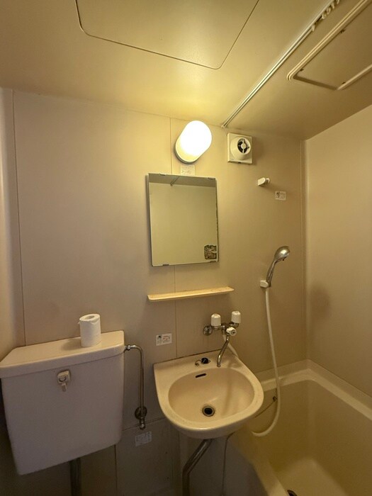 物件内観写真11　(洗面)