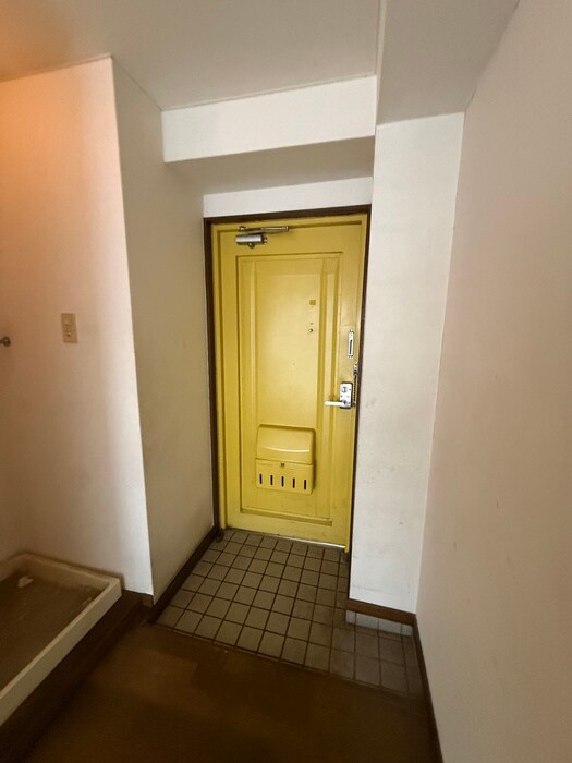 物件内観写真14　(玄関)