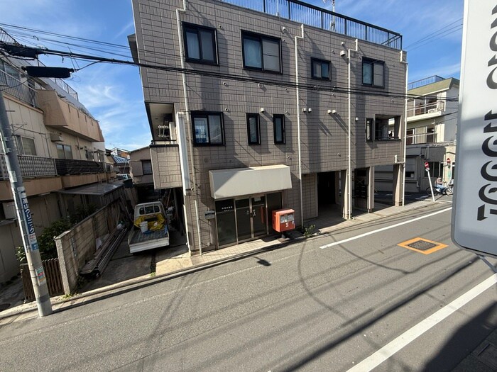 物件内観写真20　(室内からの展望)