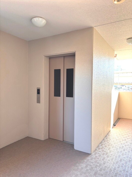 物件外観写真5　(建物設備)