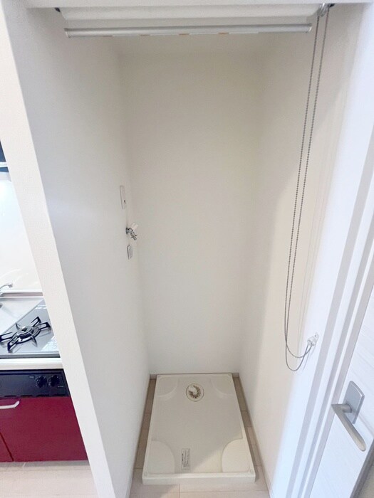 物件内観写真13　(洗濯機置場)