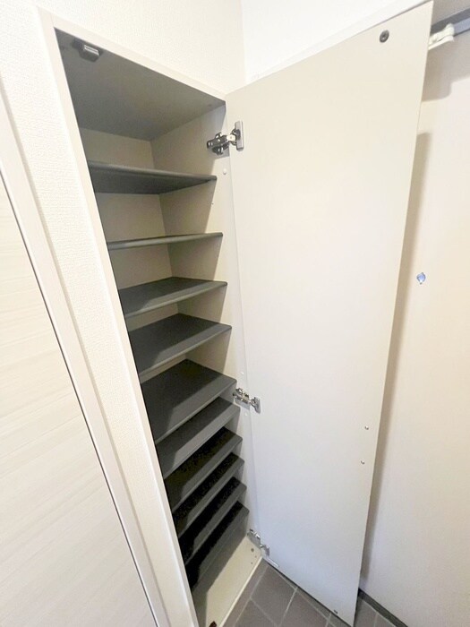 物件内観写真19　(靴箱)