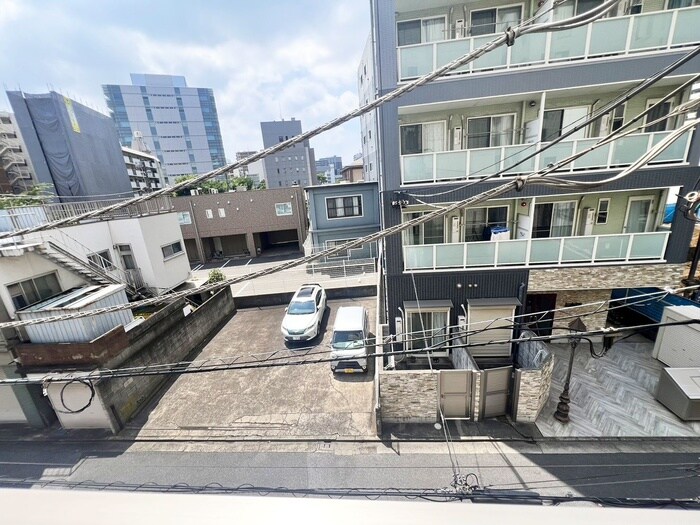 物件内観写真22　(室内からの展望)