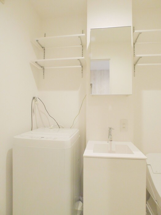 物件内観写真13　(洗面)