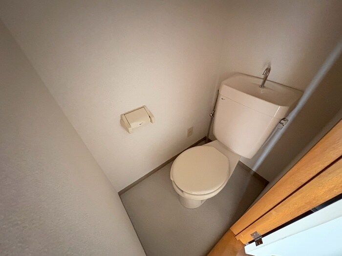 物件内観写真13　(トイレ)
