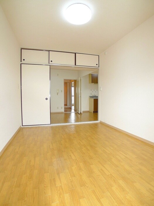 物件内観写真10　(居室)