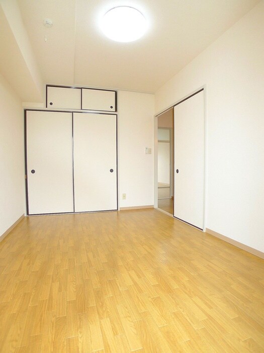 物件内観写真11　(収納)