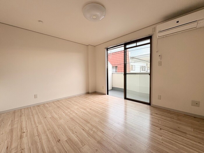 物件内観写真6　(居室)