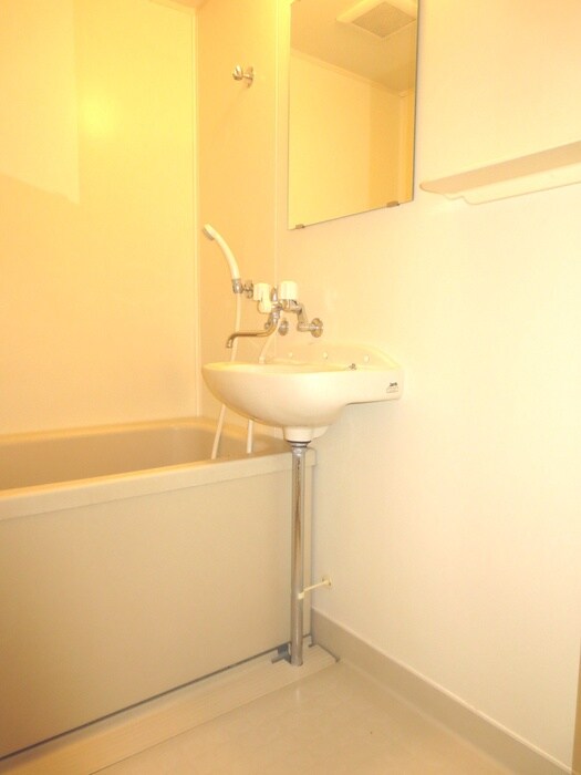 物件内観写真9　(バス／シャワールーム等)