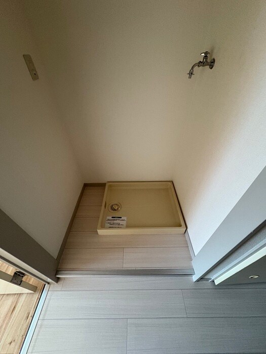 物件内観写真9　(洗濯機置場)