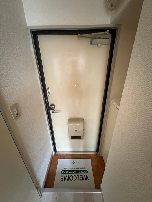 物件内観写真14　(玄関)