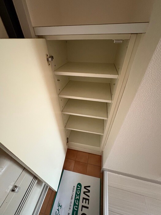 物件内観写真15　(収納)