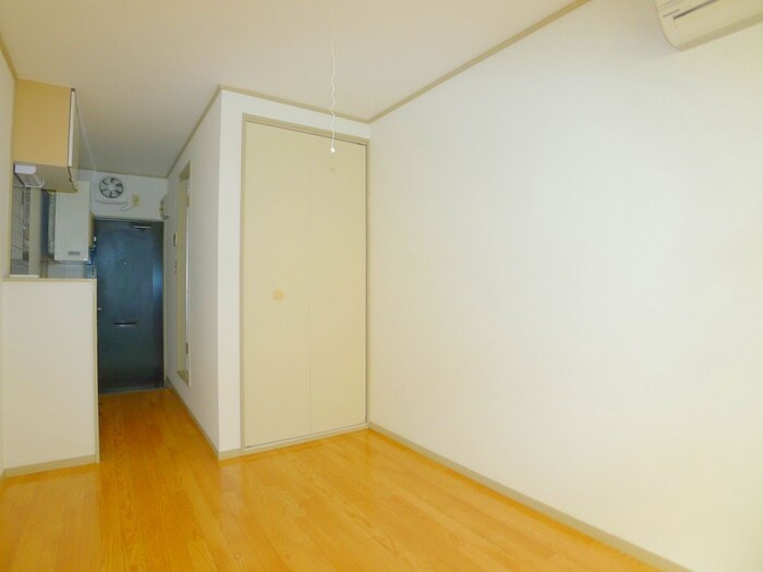 物件内観写真11　(居室)