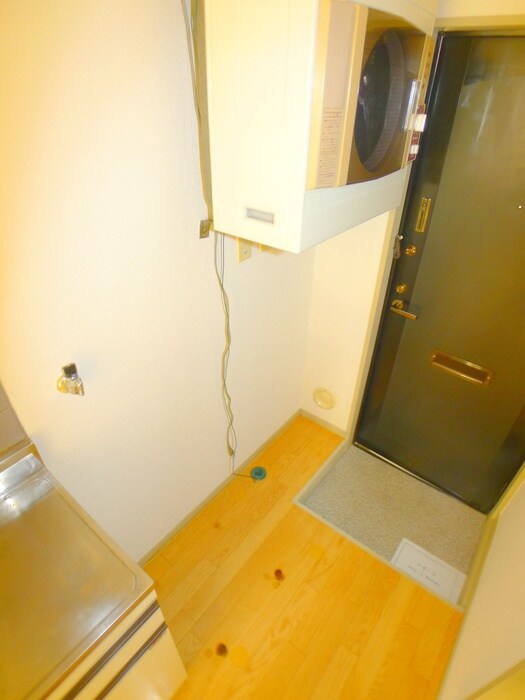 物件内観写真21　(洗濯機置場)