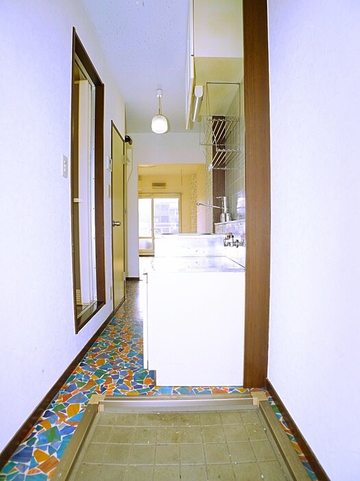 物件内観写真7　(玄関)