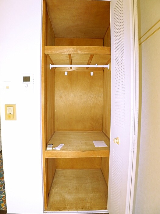 物件内観写真10　(収納)