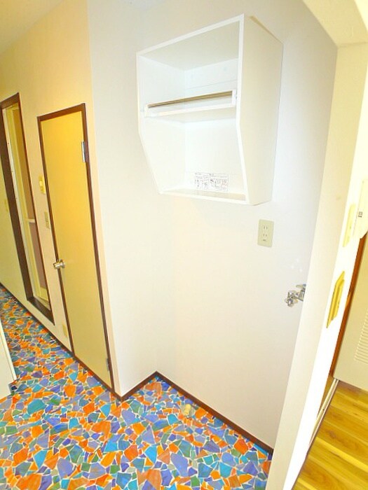 物件内観写真13　(洗濯機置場)